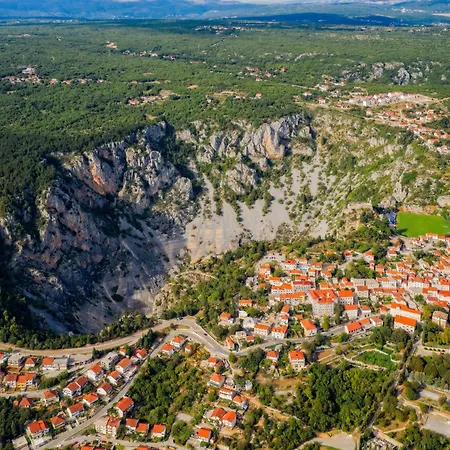 Villa Karin By Interhome Imotski