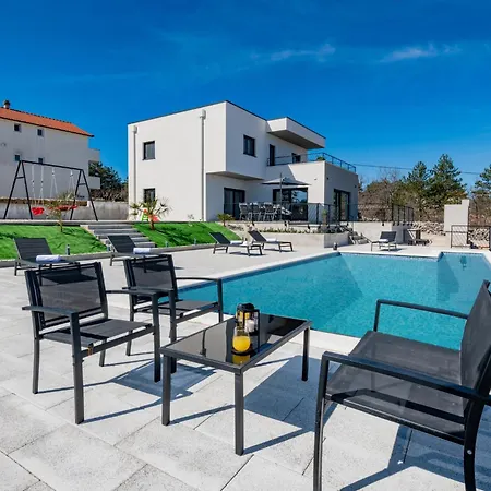 Karin By Interhome *